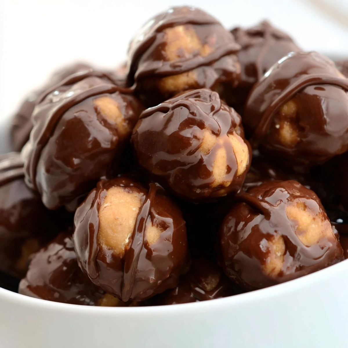 Shiny Express Marron Glacé candies, glistening after being glazed, perfect for gifting or serving.