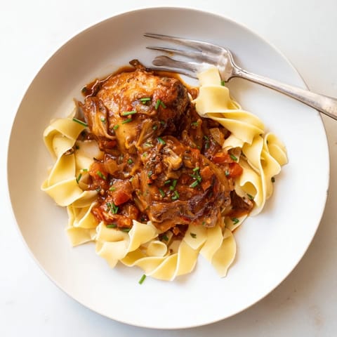 Poulet Chasseur Nouilles Beurre