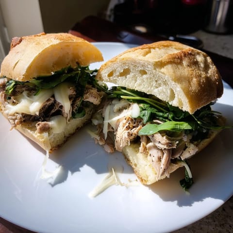 Sandwich pizza poulet arugula